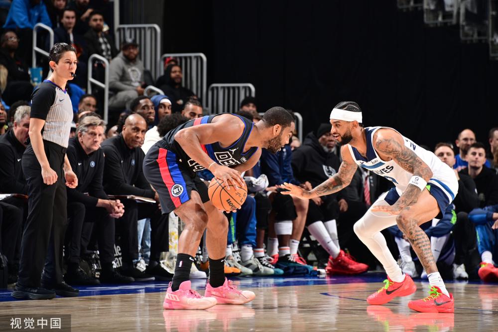 上剑拔弩张 上剑拔弩张