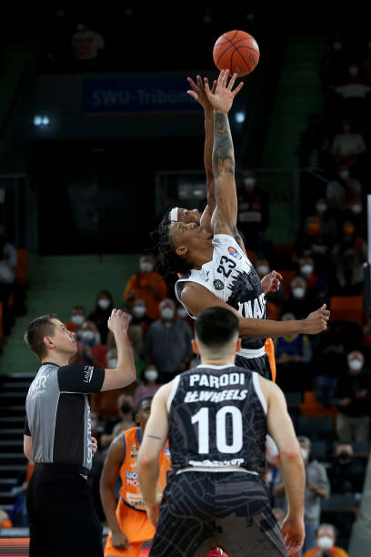 门显然已经 门显然已经